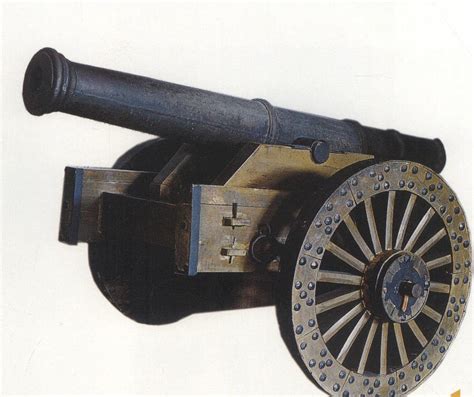 “神威无敌大将军”炮，1676年铸造，铜质，前膛，重1137公斤，装药2公斤，铁弹4公斤，在雅克萨之战中发挥巨大威力-军事史-图片