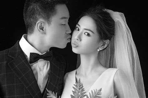 拍个婚纱照多少钱 如何选择婚纱摄影 - 中国婚博会官网
