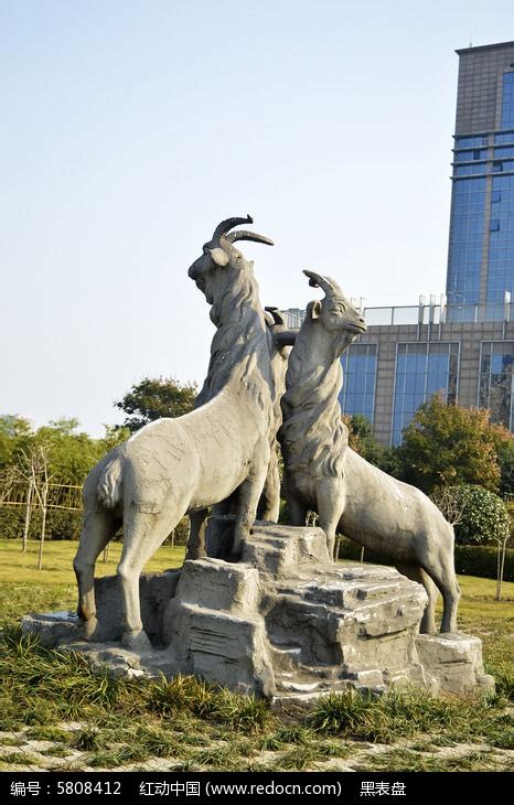 三羊开泰雕像高清图片下载_红动中国