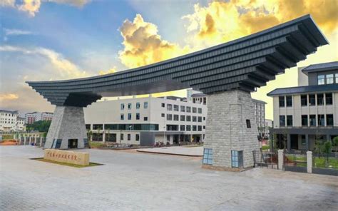 [广东]梅州梅县游客中心建筑模型设计（2018年资料）-sketchup模型-筑龙渲染表现论坛