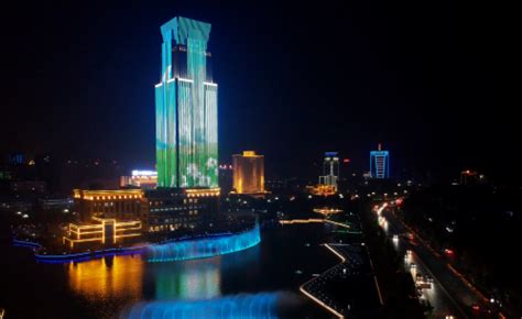 许昌网-2019年中国·许昌“环游护城河 沐浴三国风”亲水活动在护城河举行