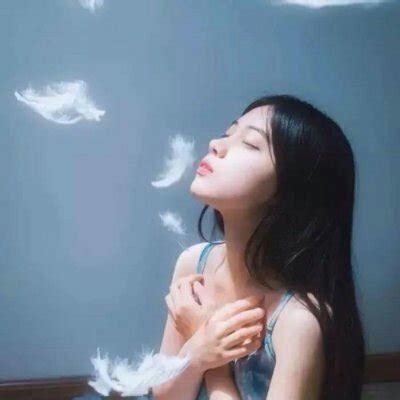 天空非主流头像女生