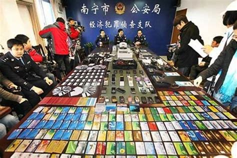 “长城行动”取得重大战果 三年来从西班牙218名台湾地区嫌犯__凤凰网