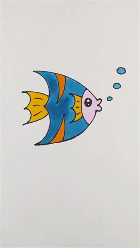可爱小鱼简笔画画法图片步骤🎬小小画家