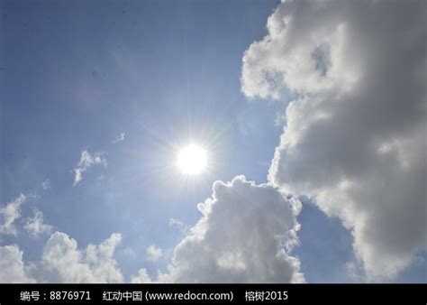 晴朗天空图片