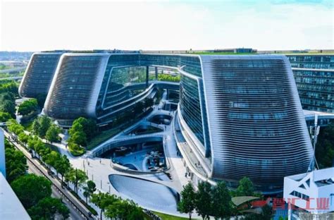 上海经信委：长宁区召开城市数字化转型推进大会
