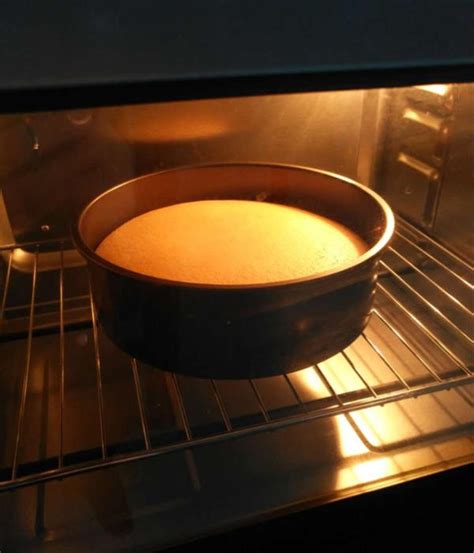 【烤箱做蛋糕（戚风蛋糕的做法）图片】乖乖阿布_下厨房