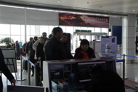 巴彦淖尔机场春运首日发送旅客1588人次 - 中国民用航空网