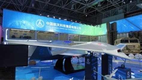 中国顶级无人机体系化装备亮相京城 - 中国军网