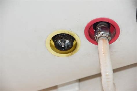 常年不清洗水垢有多少？电热水器更换镁棒纪实_手机新浪网