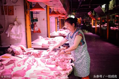 【昆明猪肉价格持续走低 每公斤降10元 消费者感叹菜比肉贵| 近日】_傻大方