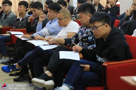 四川大学辩论队获得第二届国际大学生华语辩论公开赛亚军|曼彻斯特|辩论队|四川大学_新浪新闻