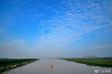 融江融安段现“泾渭分明”景观-广西高清图片-中国天气网
