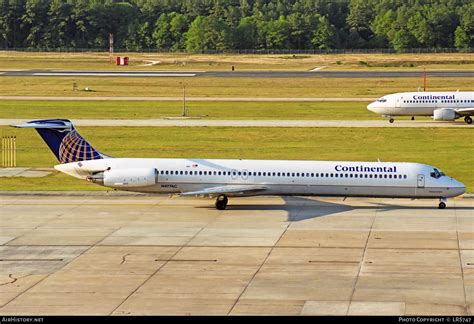 Aircraft Photo of N477AC | McDonnell Douglas MD-82 (DC-9-82 ...