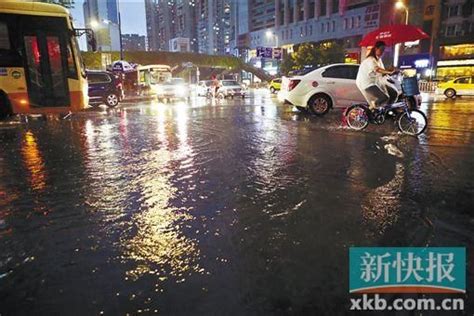 传媒网 湖北宜昌暴雨致多地内涝 三峡大坝等景区暂闭