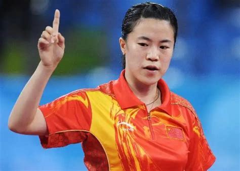 邓亚萍是初代乒乓球“大魔王”，为何职业生涯五次输给外国选手？