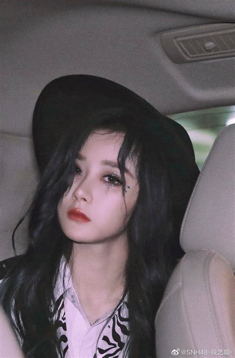 李艺璇图片