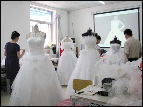 上海服装设计培训「全日制」-服装设计培训学费-莱佛士设计学院