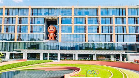 揭秘杭州阿里巴巴集团总部 大楼造型像“鲨鱼”_凤凰网