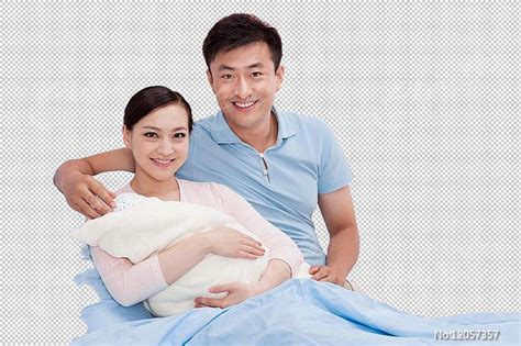 年轻夫妇抱着婴儿素材_关爱儿童图片_公益广告图片_第8张_红动中国