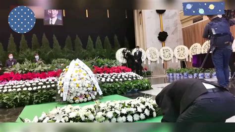 袁隆平院士遗体送别仪式在长沙举行，民众带稻穗悼念送别 - 知乎