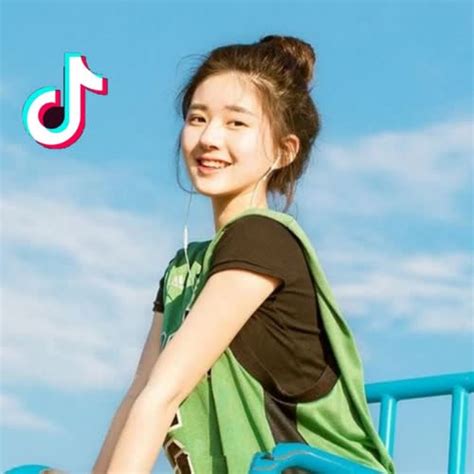 甜美女生抖音头像下载安装