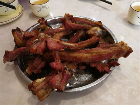 新疆馕坑肉好吃容易做，不同方法比烧烤美味，快来观摩观摩吧|新疆|烧烤|羊肉_新浪新闻