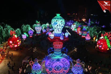 观自贡灯 过中国年 自贡第二十九届国际恐龙灯会开幕—自贡灯会官方网站