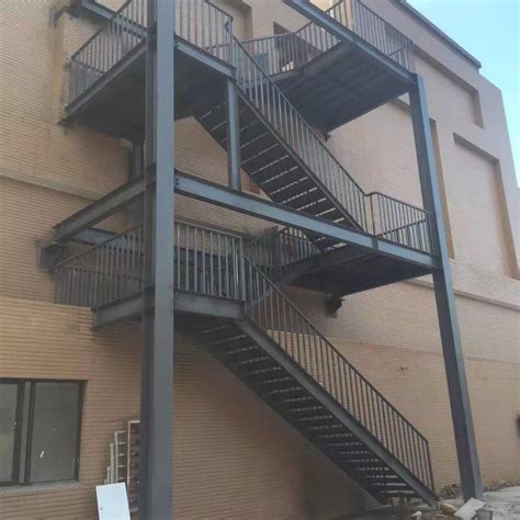 钢结构楼梯优点有哪些？钢结构楼梯制作安装方案 - 家装知识 - 装一网