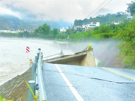 洪水冲毁道路致游客被困 - 广西首页 -中国天气网