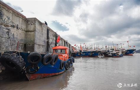 避风港内的渔船高清图片下载_红动中国
