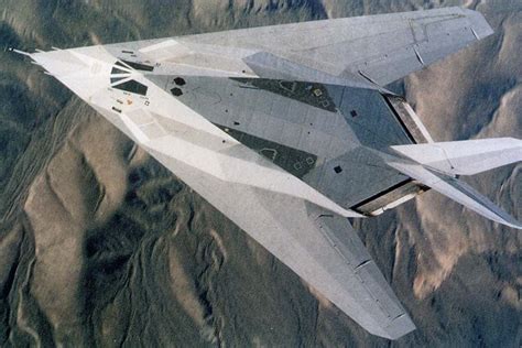 The story of when USAF replaced the debris of a crashed F-117 with ...