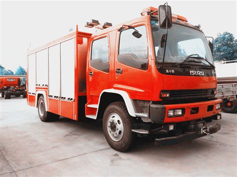 湖北新东日消防车厂家为化工企业提供质优价廉消防车