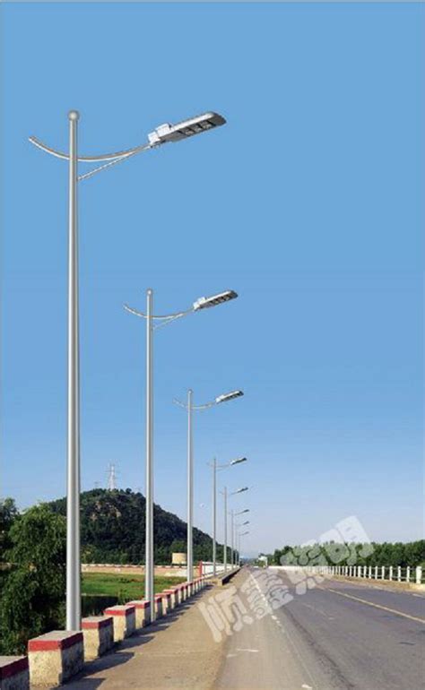 LED照明路灯-成功案例_ 智慧路灯_太阳能led高杆路灯厂家-扬州市飞利王照明电器有限公司