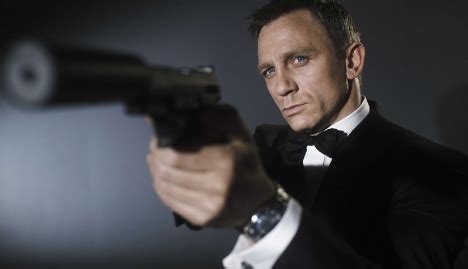 如何评价美国电影《007》？ - 知乎