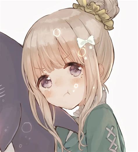 温柔的鲨鱼女生头像