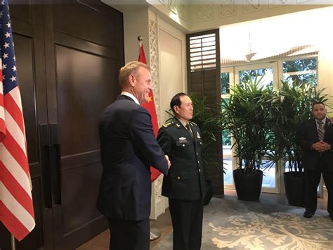中美两国防长在“香会”开幕前会晤 传递重要信号_凤凰网