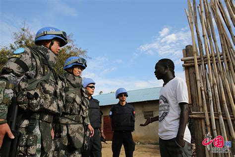 中国第6批赴南苏丹维和步兵营官兵进行防暴演练 - 中华人民共和国国防部