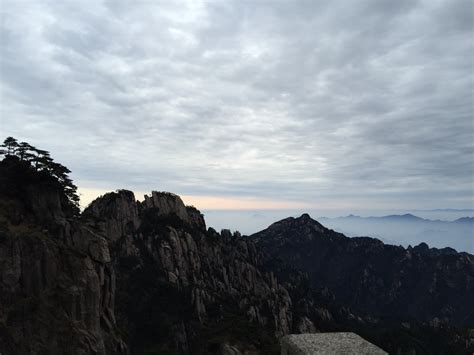 黄山迎来摄影狂潮--雾凇频出、云雾缭绕、雪景雪松更是为黄山锦上添花_摄影资讯_国际旅游摄影网