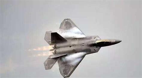 美国打造七马赫高超音速战机，机体竟因高速在空中被烧焦融化！_飞机
