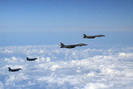 美媒：拜登上任后，美军战略轰炸机首次飞临中东上空
