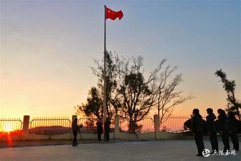 北京的升旗仪式是每天升吗？_生活_天鹮网