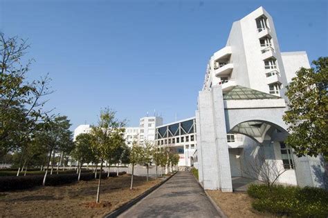 教学楼-武汉铁路职业技术学院