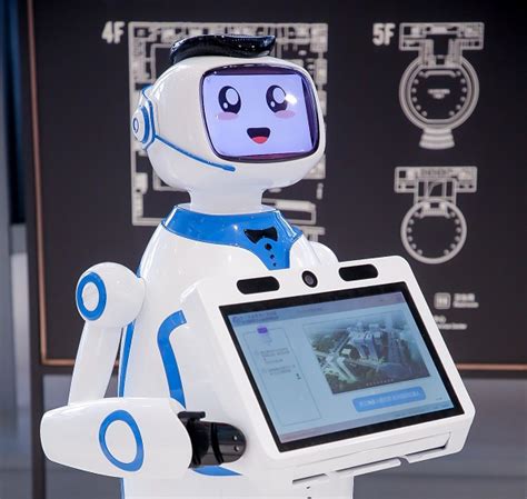 服务机器人市场发展：如今百家争鸣，未来值得期待 InfoCode蓝畅信息技术有限公司
