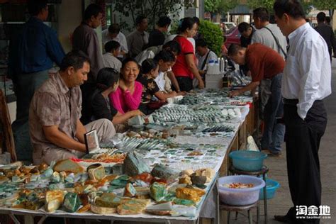 探秘缅甸翡翠收藏交易市场-中国珠宝行业网