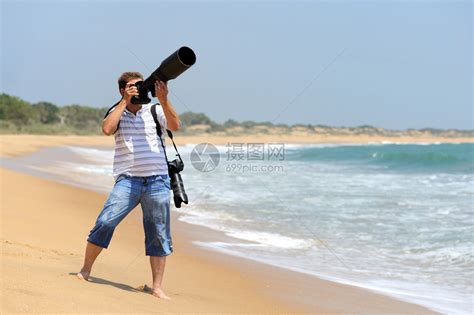 李菲儿戛纳海滩拍写真 与阳光沙滩共舞_滚动新闻_新浪财经_新浪网