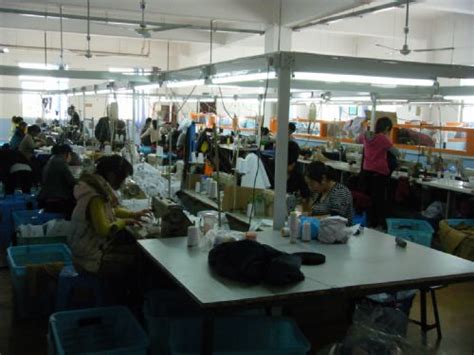 服装小工厂寻找需要小单服装加工的客户长期合作_连衣裙_第一枪