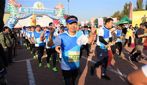 第三十二届公园半程马拉松北京公开赛举行（朝阳公园站） - 最新动态 - 北京建侬体育用品有限公司