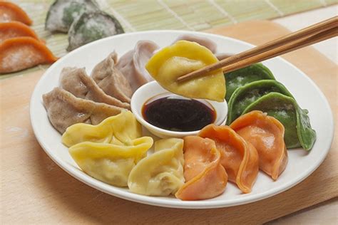 【BRUNO食谱双色柳叶蒸饺（包法视频版）的做法步骤图】锅锅碗碗_下厨房