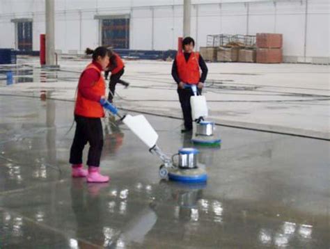 商业清洁工一起工作有3名妇高清图片下载-正版图片504991937-摄图网